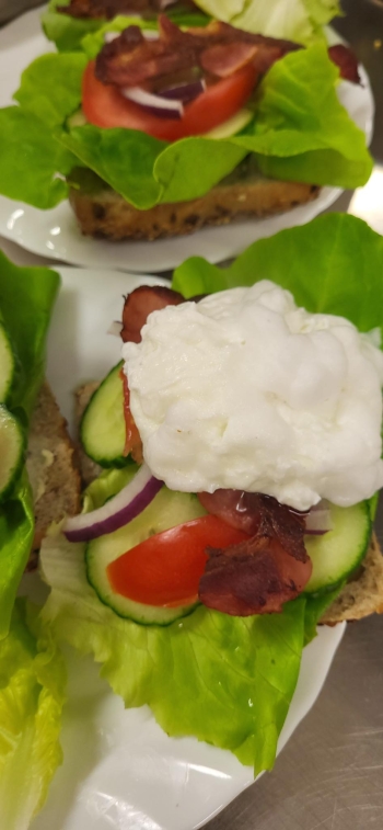 558252032_1377675627701147_3722468072731298083_n