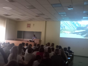 d8357be4-4d16-43c2-a3eb-42846d3646a9.jfif