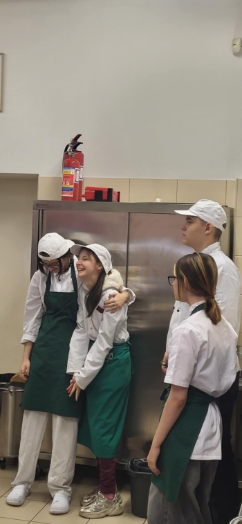 576967895_1413865060748870_8110104796734869239_n