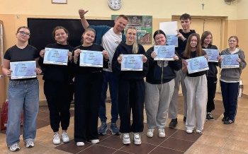 7190d40ed91c5cd9172799d64bc6d386