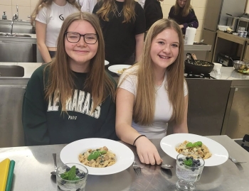 646742654_1519928790142496_8713229761168206063_n