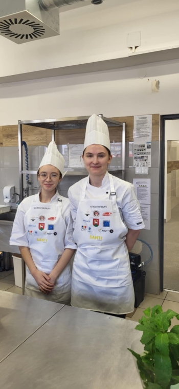 660288476_1545094227625952_2007771067639705853_n