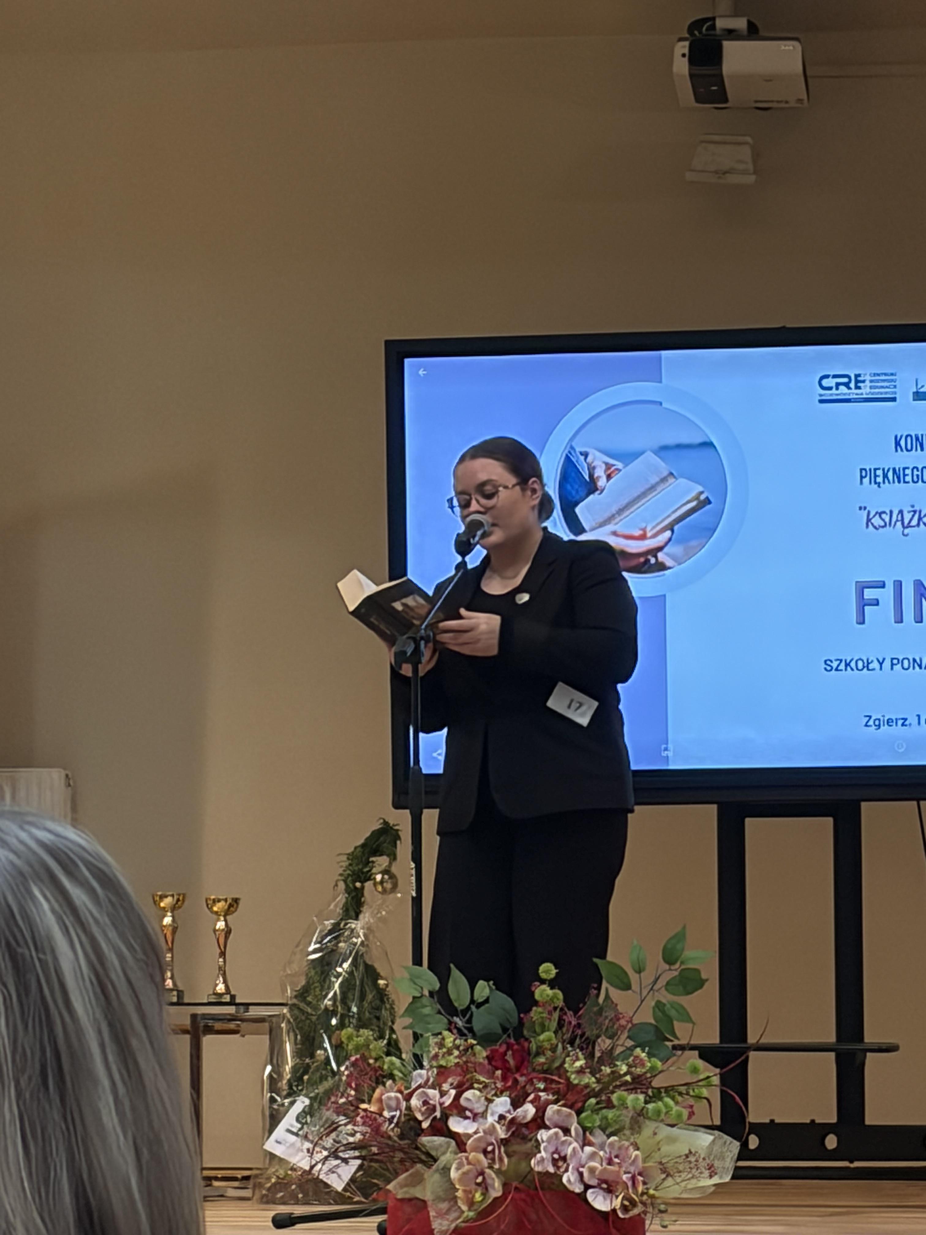 II MIEJSCE W WOJEWÓDZKIM ETAPIE KONKURSU PIĘKNEGO CZYTANIA „KSIĄŻKA  MÓWI” ??...